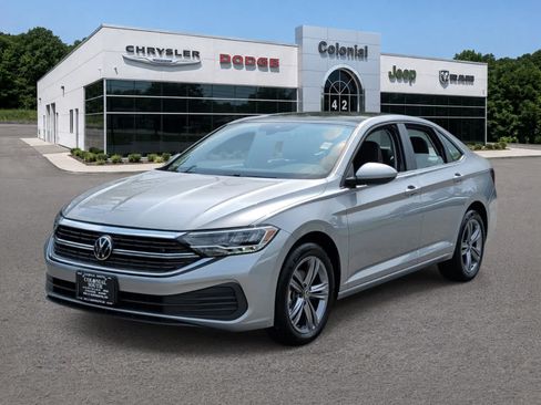 Used 2022 Volkswagen Jetta SE w/ Panoramic Sunroof Package FWD image 1