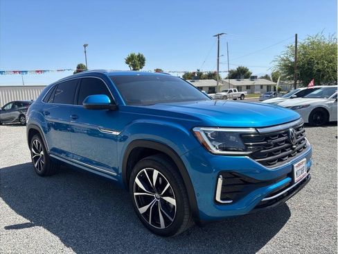 Used 2025 Volkswagen Atlas Cross Sport SEL Premium R-Line AWD/4WD image 3