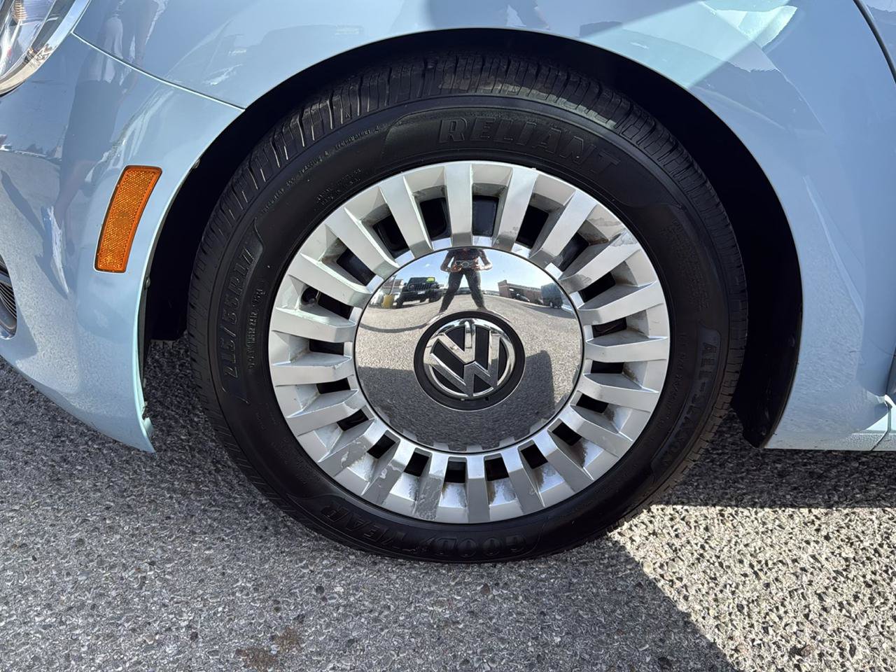 Used 2013 Volkswagen Beetle 2.5 FWD image 21