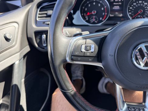 Used 2019 Volkswagen GTI Autobahn FWD image 32