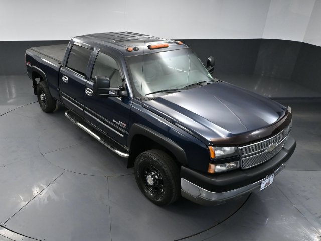 Used 2005 Chevrolet Silverado 2500 LS w/ Heavy-Duty Power Package AWD/4WD image 48