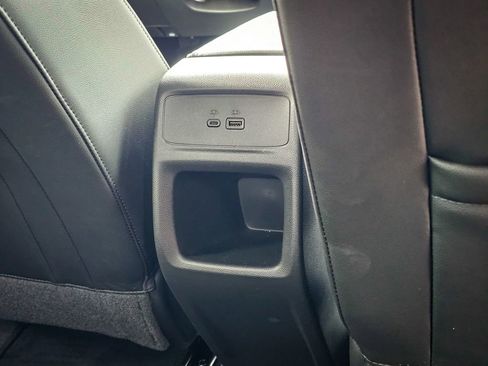 Used 2025 Buick Envista Preferred image 35