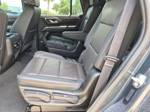Used 2021 Chevrolet Tahoe High Country w/ Premium Package RWD image 20