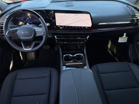 New 2026 Chevrolet Traverse Z71 w/ Enhanced Driving Package image 10