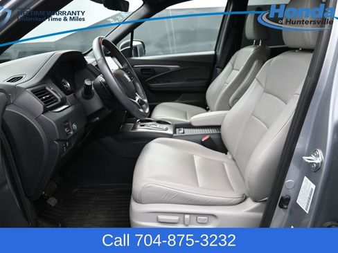 Used 2023 Honda Passport EX-L image 14