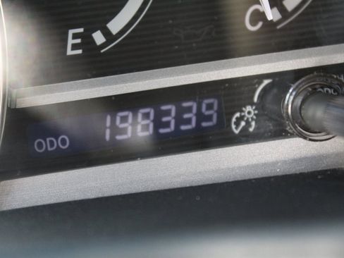 Used 2012 Toyota Venza XLE image 9