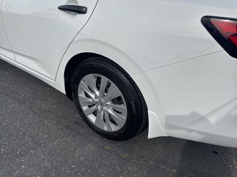 Used 2025 Nissan Sentra S image 8