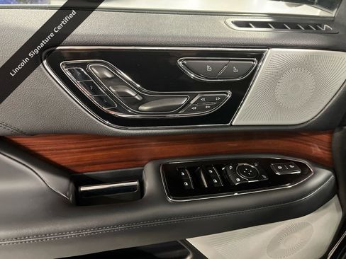 Certified 2023 Lincoln Navigator L Reserve AWD/4WD image 10