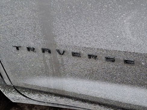 Used 2024 Chevrolet Traverse RS image 30