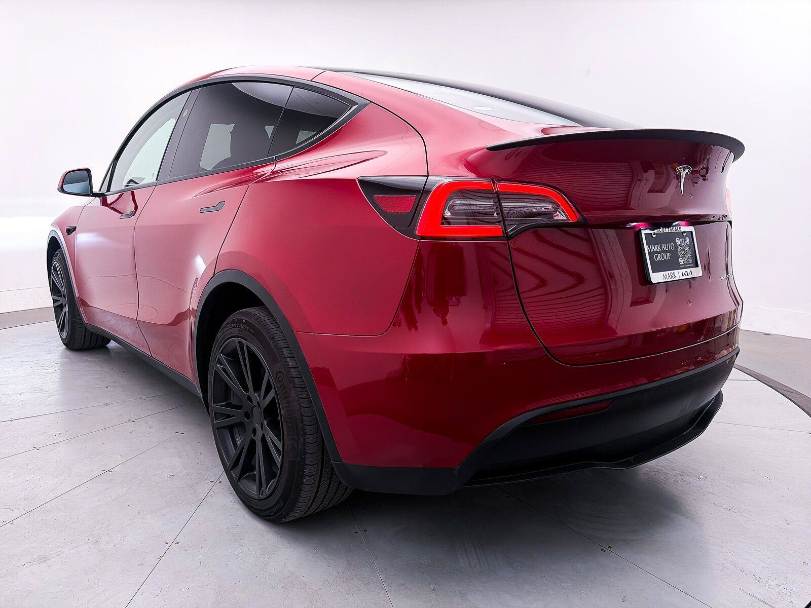 Used 2023 Tesla Model Y Long Range AWD/4WD image 13