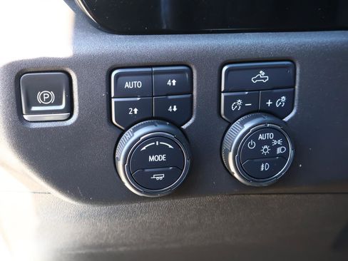 Used 2023 Chevrolet Silverado 1500 LT Trail Boss image 24