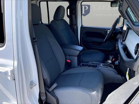 New 2026 Jeep Gladiator Sport image 22