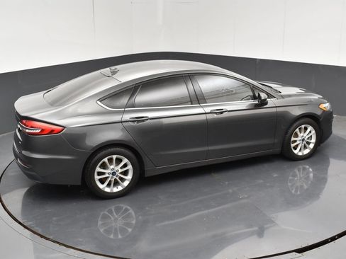 Used 2019 Ford Fusion SE FWD image 30