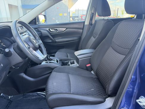 Used 2017 Nissan Rogue SV FWD image 10