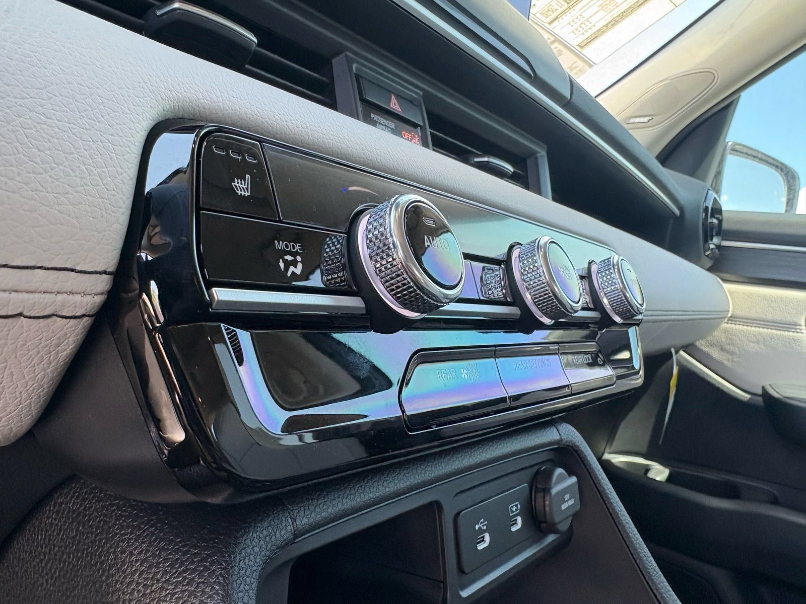 New 2026 Honda Pilot Touring image 28