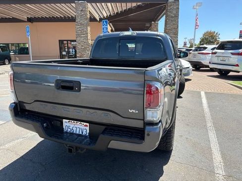 Certified 2023 Toyota Tacoma TRD Off-Road w/ Technology Package AWD/4WD image 13