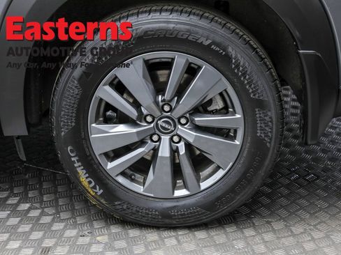 Used 2024 Nissan Pathfinder S AWD/4WD image 8