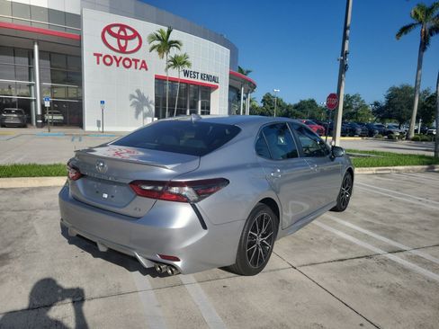 Certified 2023 Toyota Camry SE FWD image 7