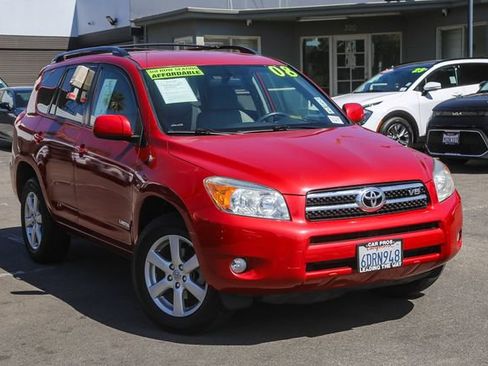 Used 2008 Toyota RAV4 Limited image 2