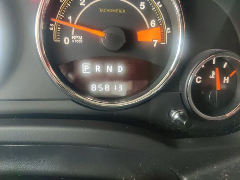 Used 2016 Jeep Compass Latitude image 10