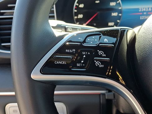 Used 2025 Mercedes-Benz GLE 350 4MATIC image 22