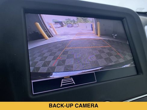 Certified 2024 Chevrolet Equinox LS w/ LS Convenience Package FWD image 6