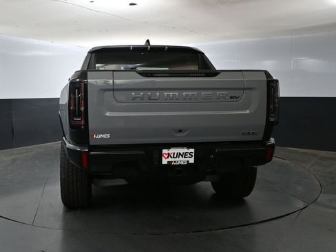 New 2025 GMC Hummer EV 2X image 10