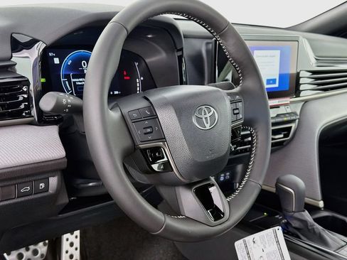 New 2026 Toyota Camry SE FWD image 34