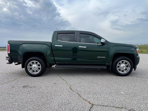 Used 2016 GMC Canyon SLT w/ Driver Alert Package RWD image 8