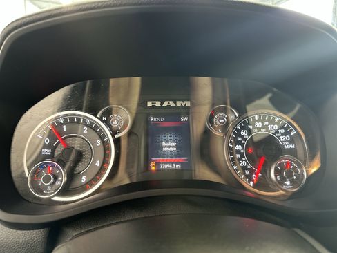 Used 2024 RAM 2500 Big Horn w/ Off Road Package image 19