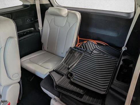 Used 2022 Kia Sorento SX Prestige w/ Panoramic Sunroof Package image 20