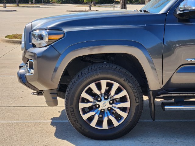 Used 2022 Toyota Tacoma Limited RWD image 8