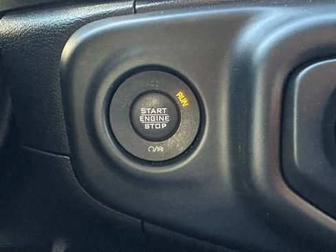 Used 2019 Jeep Wrangler Unlimited Sport S AWD/4WD image 39