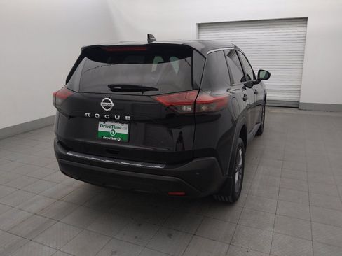 Used 2021 Nissan Rogue S FWD image 9