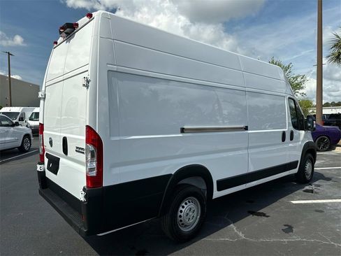 New 2024 RAM ProMaster 3500 w/ Convenience Group image 3