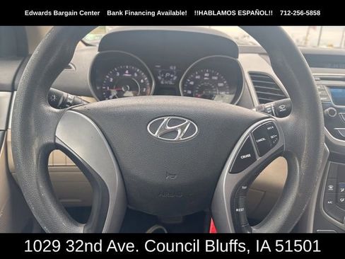 Used 2016 Hyundai Elantra SE image 18