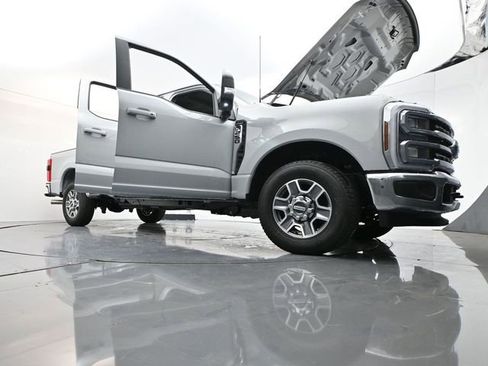 New 2026 Ford F250 Lariat RWD image 34