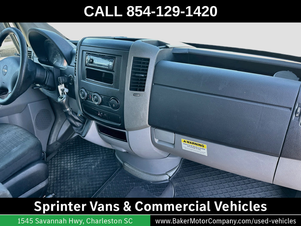 Used 2015 Freightliner Sprinter 3500 RWD image 25