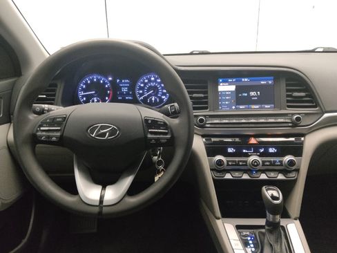 Used 2020 Hyundai Elantra SEL image 22