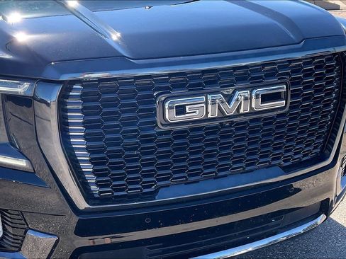 Used 2023 GMC Yukon Denali Ultimate image 30