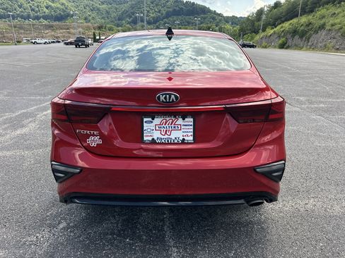 Used 2019 Kia Forte LXS FWD image 3
