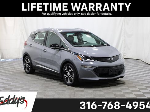 Used 2020 Chevrolet Bolt Premier w/ Infotainment Package FWD image 1