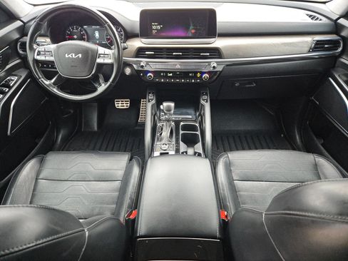 Used 2022 Kia Telluride SX w/ SX Prestige Package image 16
