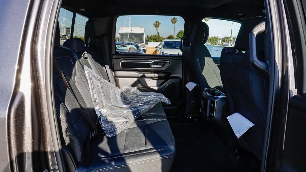 New 2026 RAM 1500 Big Horn AWD/4WD image 19