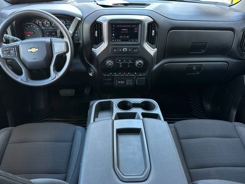 Used 2025 Chevrolet Silverado 2500 Custom w/ Custom Value Package image 12