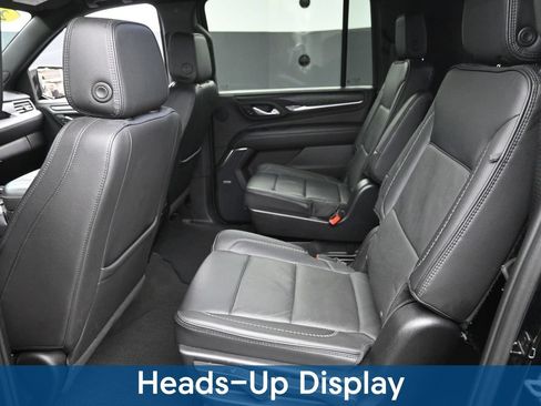 Used 2024 GMC Yukon XL Denali AWD/4WD image 12