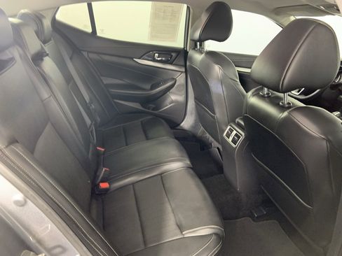 Used 2019 Nissan Maxima 3.5 SV w/ Floor Mat Group image 19