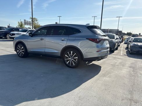 Used 2025 Acura MDX SH-AWD w/ Technology Package image 4