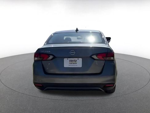 Used 2025 Nissan Versa SV image 12