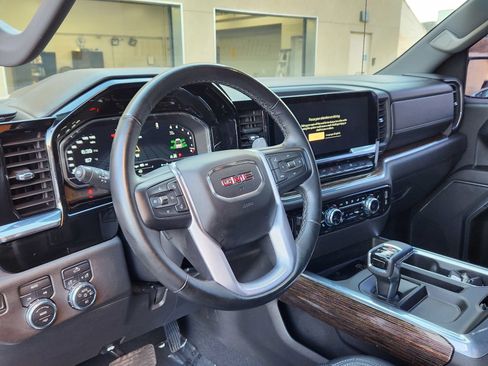 Used 2023 GMC Sierra 1500 Elevation AWD/4WD image 14